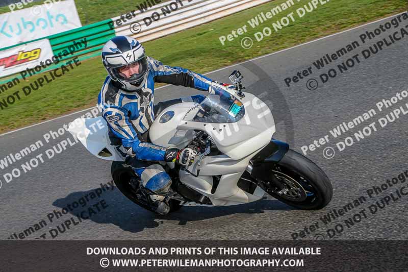 PJM Wedding Photography;enduro digital images;event digital images;eventdigitalimages;mallory park;mallory park photographs;mallory park trackday;mallory park trackday photographs;no limits trackdays;peter wileman photography;racing digital images;trackday digital images;trackday photos